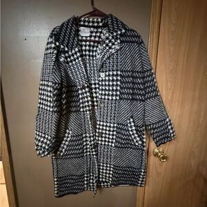 Cyrus Black and White Houndstooth Jacket